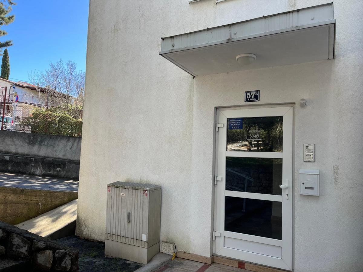 Apartman Maja Selce Eksteriør billede